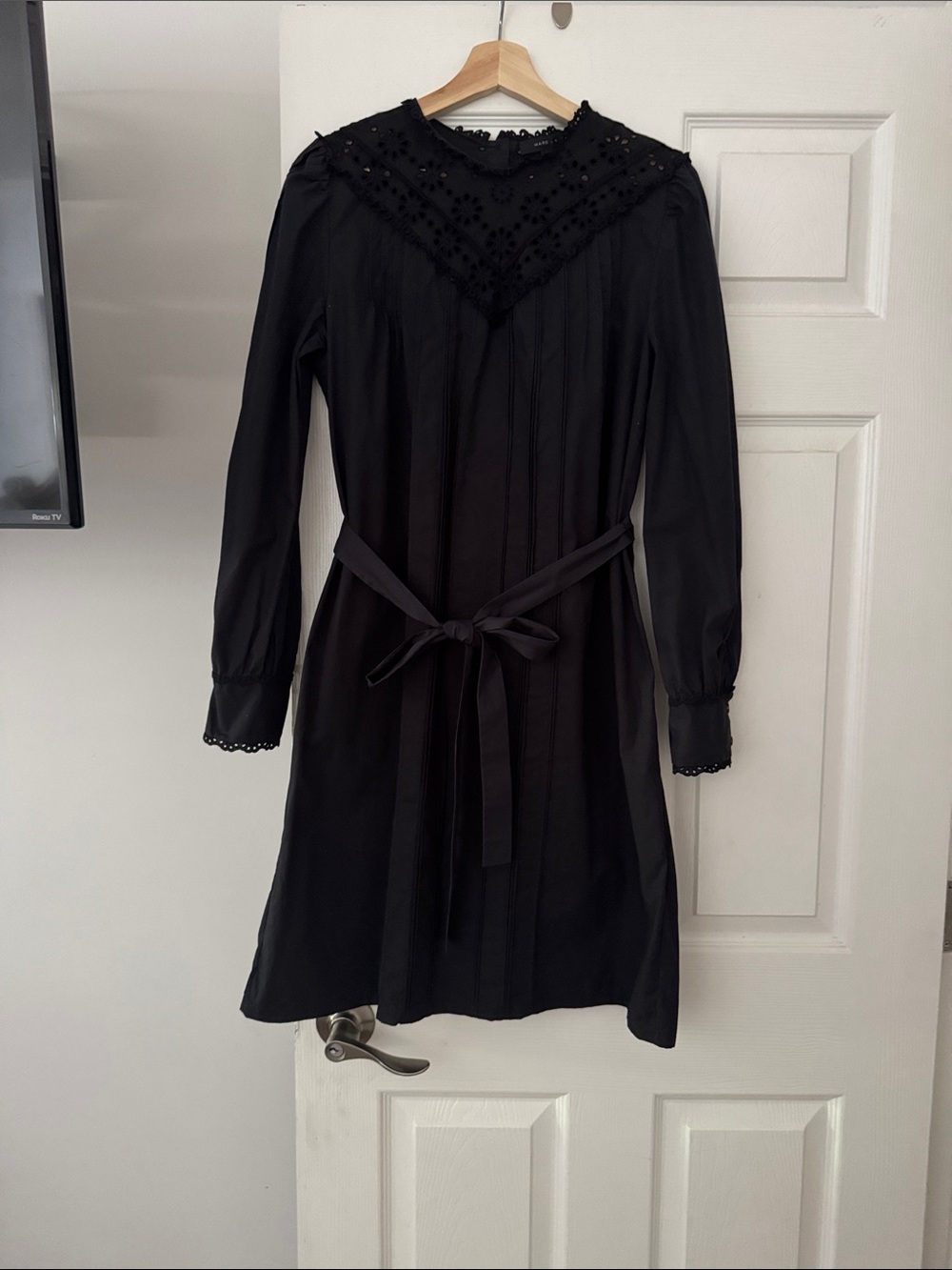 Marc Jacobs Black Long-Sleeve Lace Yoke Tie-Waist Dress size4